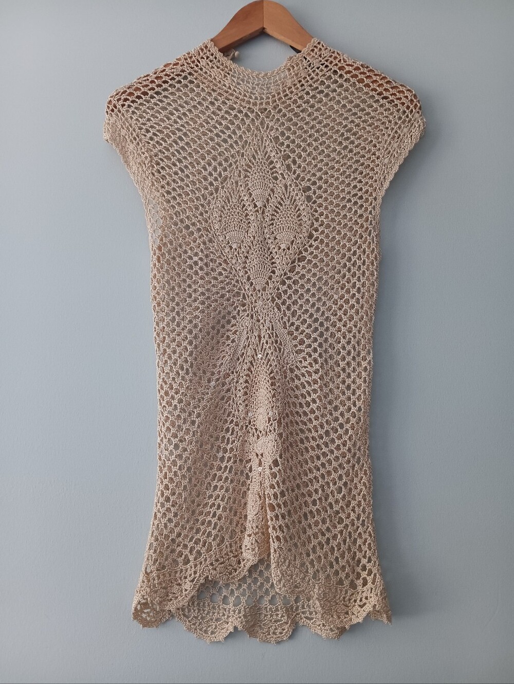 The Limited Handknit Sequin Woven Net Knit Cream Sleeveless Top